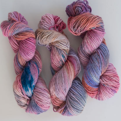 Rustic wool mix DK