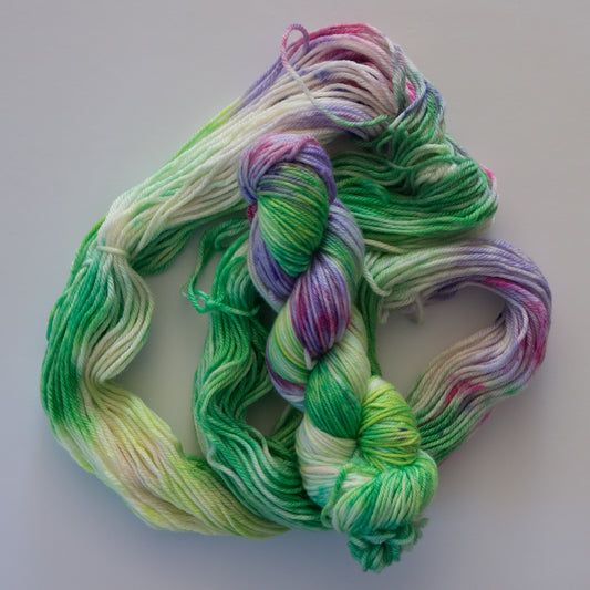 4 ply worsted superwash wool nylon blend