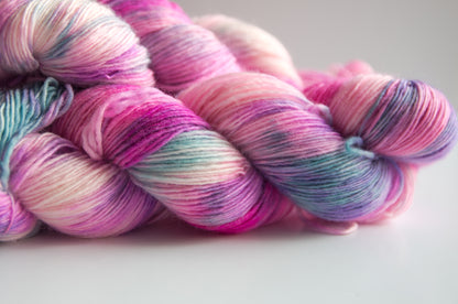 Mélange de laine et de nylon superwash à un seul pli