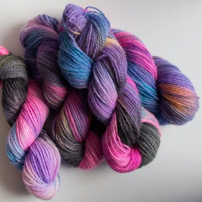 Rustic wool mix DK